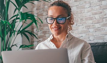 Woman computer